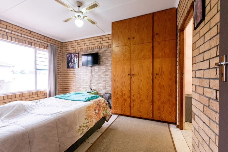 4 Bedroom Property for Sale in Port Owen Western Cape